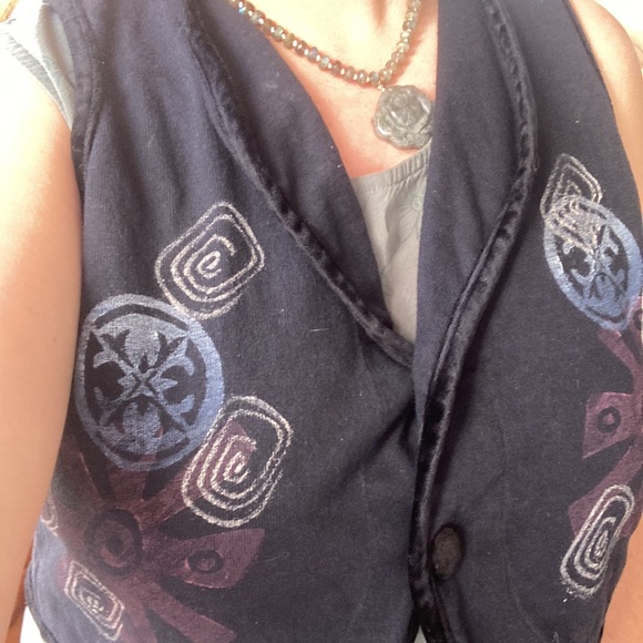 Blue Fish Vest hand printed button up crop shirt - Picture 13 of 16